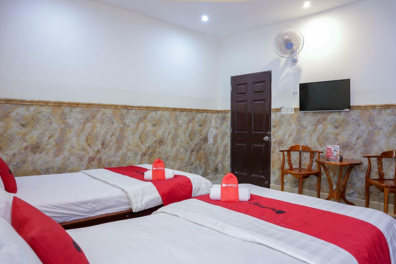Reddoorz Plus Near Mien Tay Bus Station 2 Ho Chi Minh Zewnętrze zdjęcie